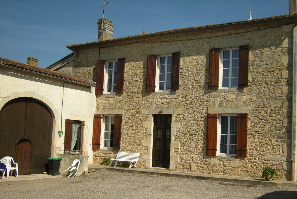 photo 0