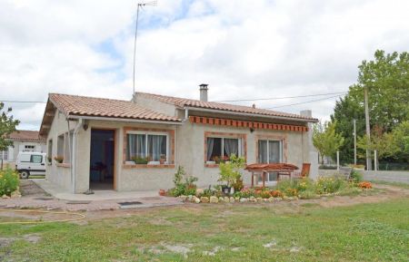 G&icirc;te n&deg;G1208 Listrac-M&eacute;doc - Gironde - photo