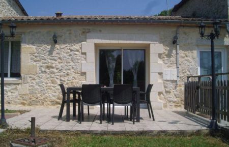 G&icirc;te n&deg;G3171 Porte-de-Benauge - Gironde - Terrasse