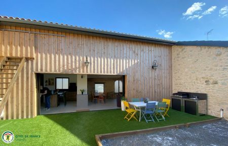 G&icirc;te n&deg;G2302 Saint-Selve - Gironde - photo