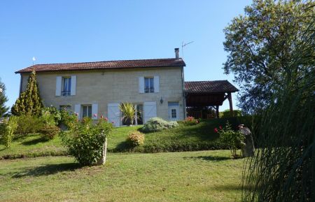 façade ouest vue du parc Gîte n°G4278 Saint-Laurent-d'Arce - Gironde - façade ouest vue du parc