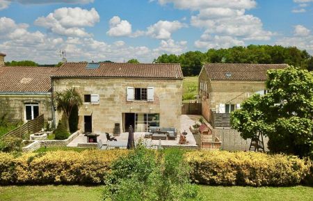 G&icirc;te n&deg;G4428 Cubnezais - Gironde - photo