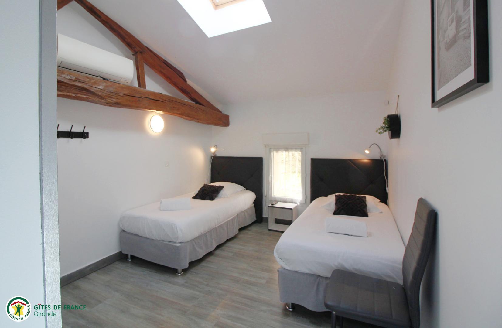 Chambre Mélusine avec ses deux lits 90 photo 3
