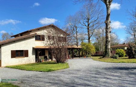 G&icirc;te n&deg;G2319 Saint-Jean-d'Illac - Gironde - photo