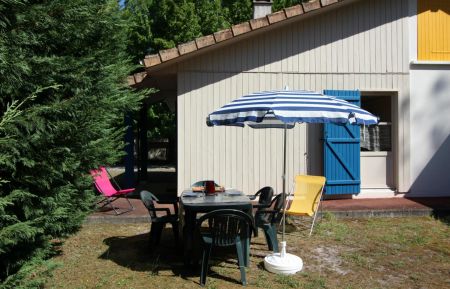 G&icirc;te n&deg;G91 Bourideys - Gironde - terrain sur le c&ocirc;t&eacute; du G&icirc;te