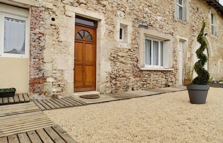 G&icirc;te n&deg;G2211 C&eacute;rons - Gironde - photo