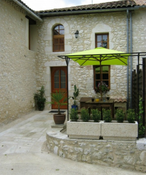 photo 0
