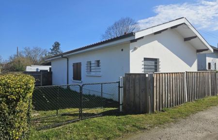 G&icirc;te n&deg;10626 Parentis-en-Born - Landes - Arri&egrave;re de la maison, exposition sud ouest, jardinet, parking v&eacute;hicule