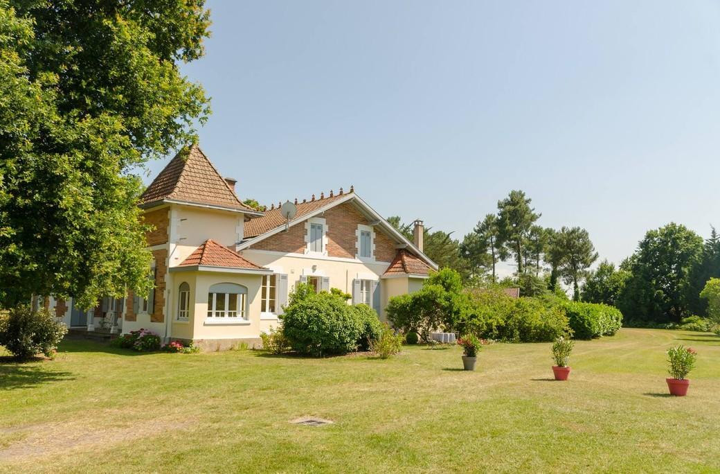 photo 0